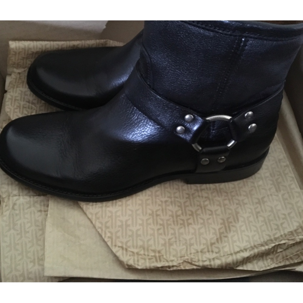 Womens FRYE Boots 6.5 M